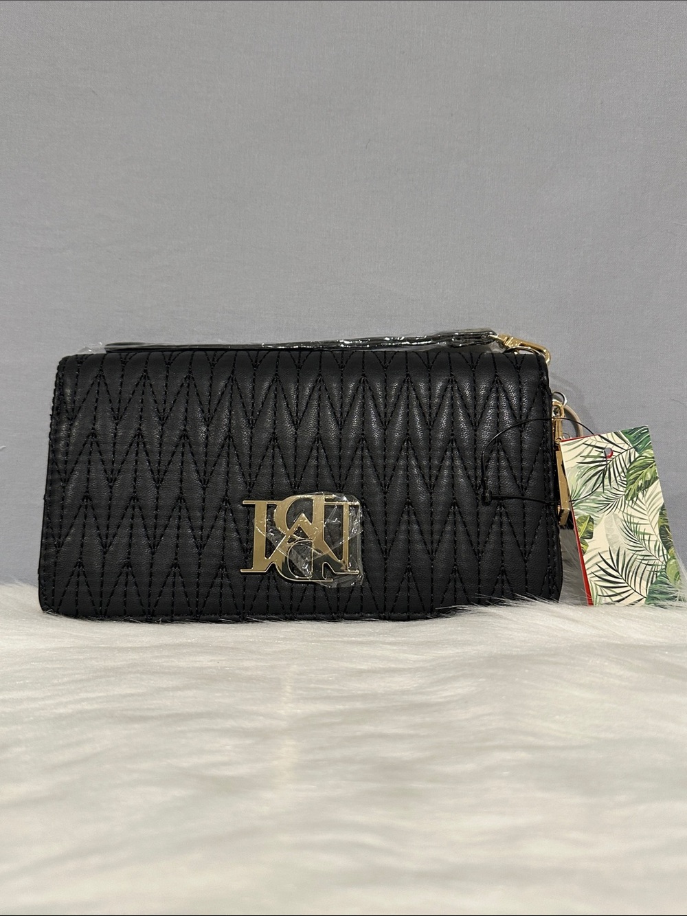 Badgley Mischka Black Quilted Vegan Leather Wallet Wristlet w Phone Pocket NWT’S